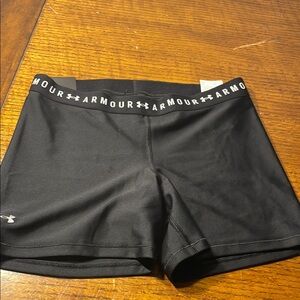NWT Under Armour Women's Black Shorts